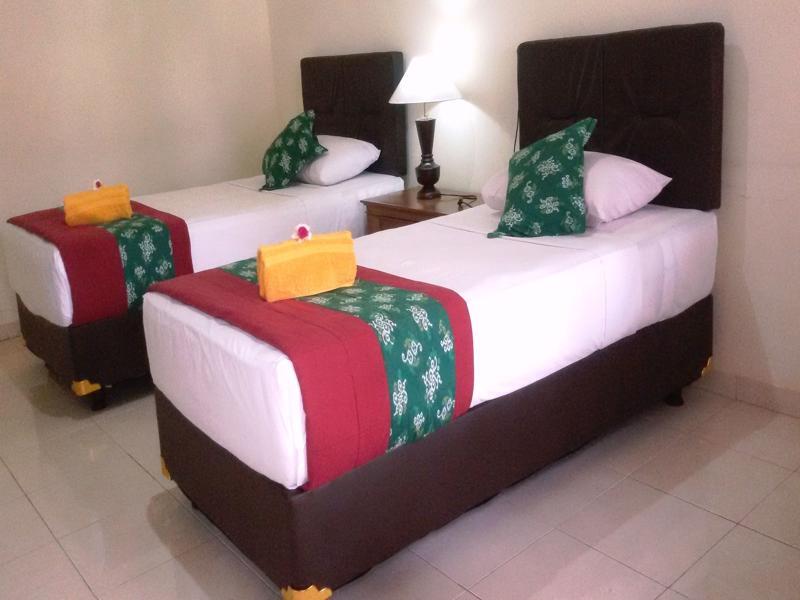 Lovina Beach Hotel Pabean Buleleng Extérieur photo