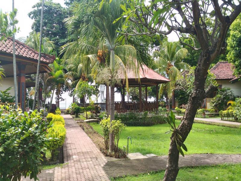 Lovina Beach Hotel Pabean Buleleng Extérieur photo